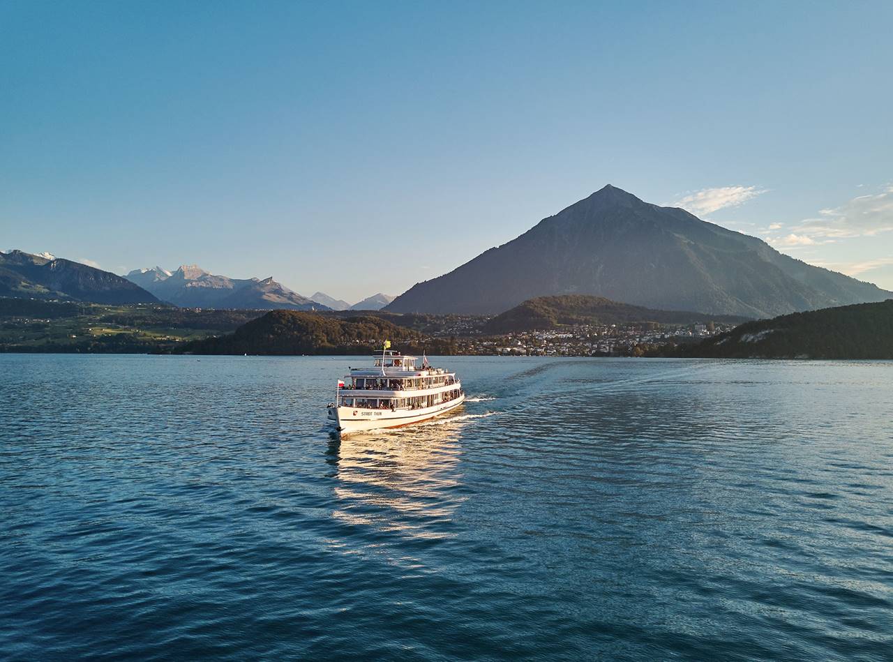 bls schifffahrt lago di thun battello stadt thun niesen2