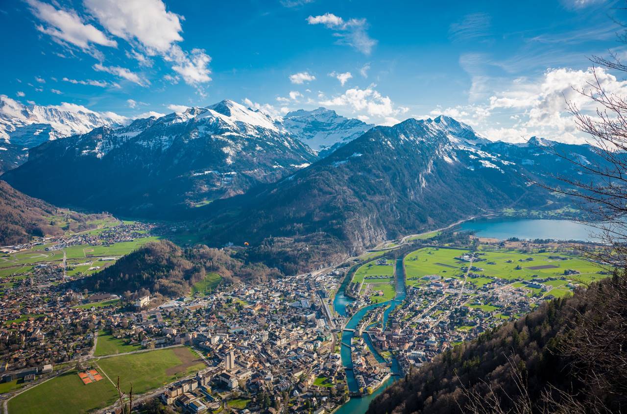 key visual summer view over interlaken  harder kulm 2